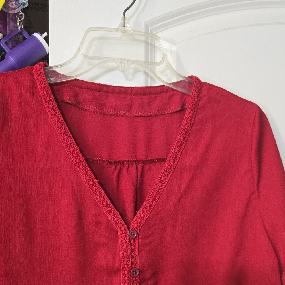 ☀️Elegant Red Women's Blouse Medium - Picture 3 of 7